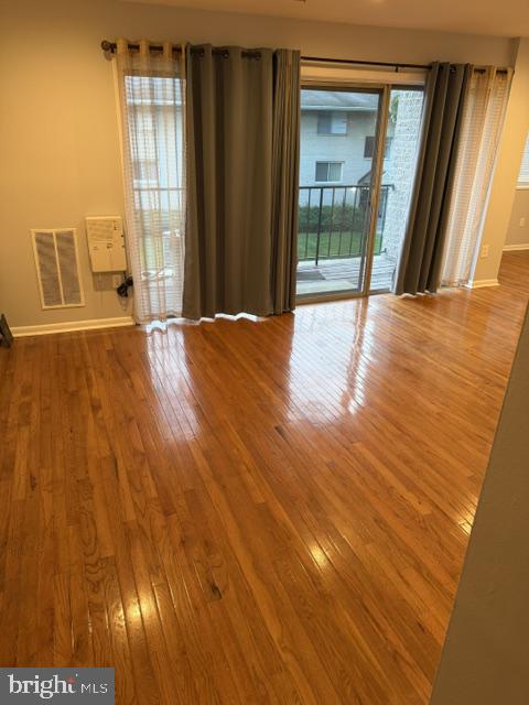 5424 85th #102 Property Photo 3