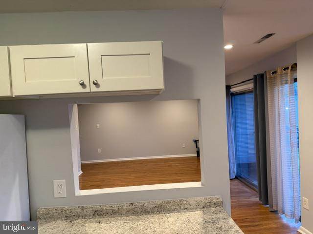 5424 85th #102 Property Photo 5