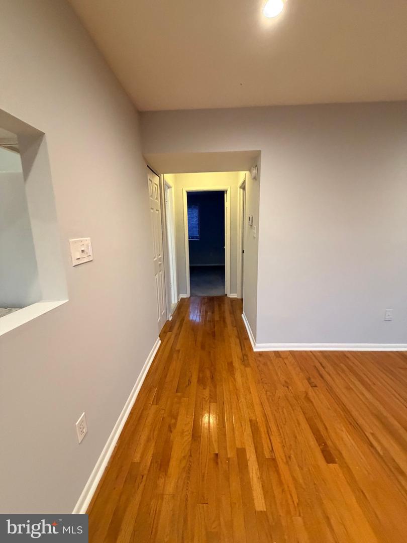 5424 85th #102 Property Photo 13