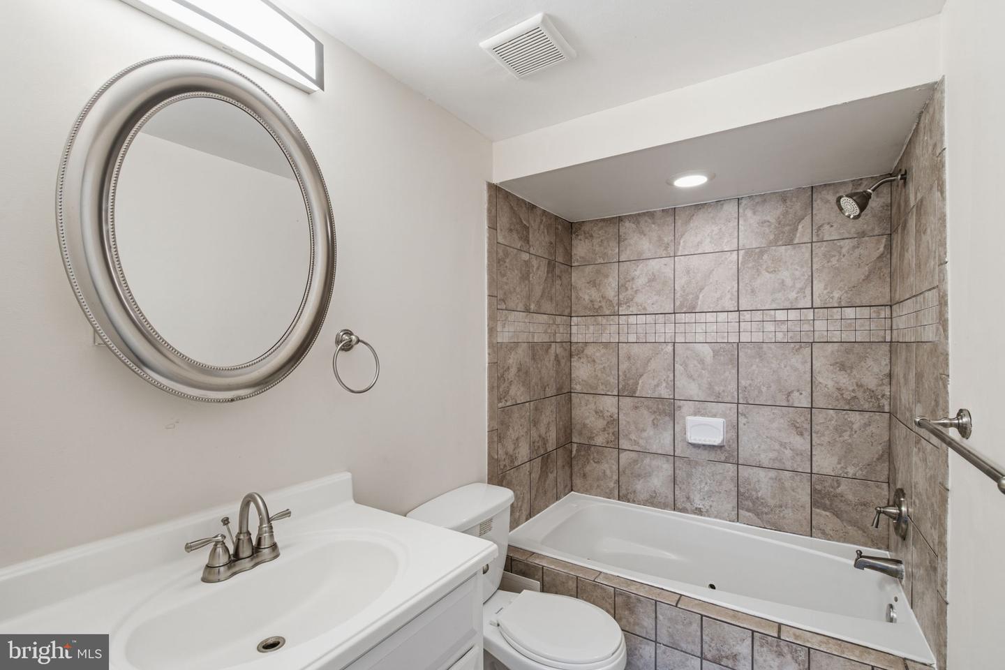 10205 Balsamwood Drive Property Photo 22