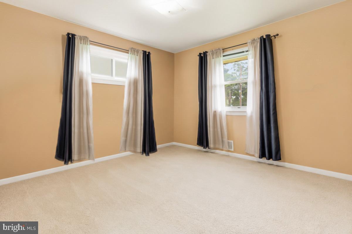 11814 N Lincoln Ave Property Photo 16