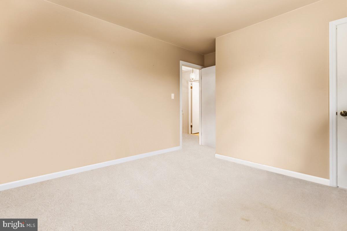 11814 N Lincoln Ave Property Photo 17