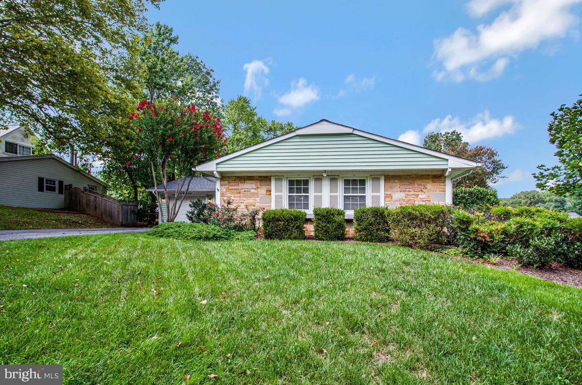 13216 Idlewild Dr Property Photo 2