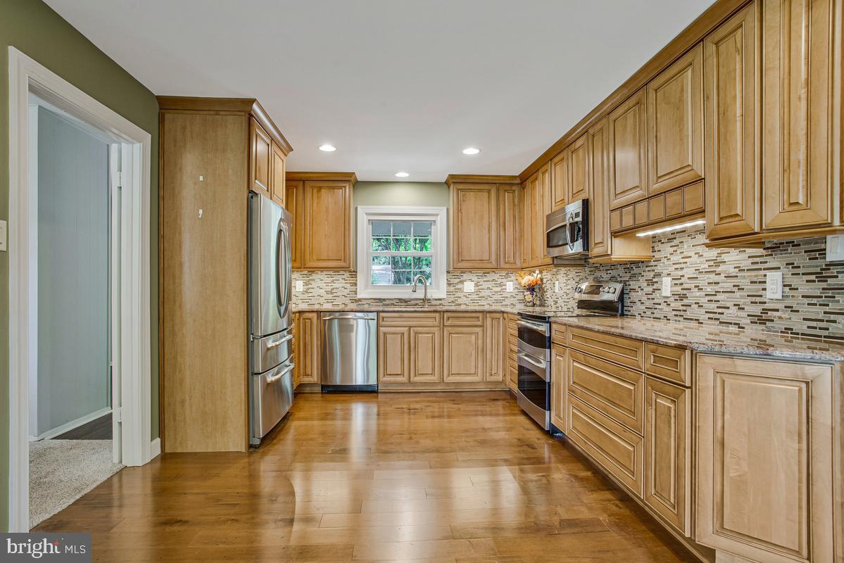 13216 Idlewild Dr Property Photo 12