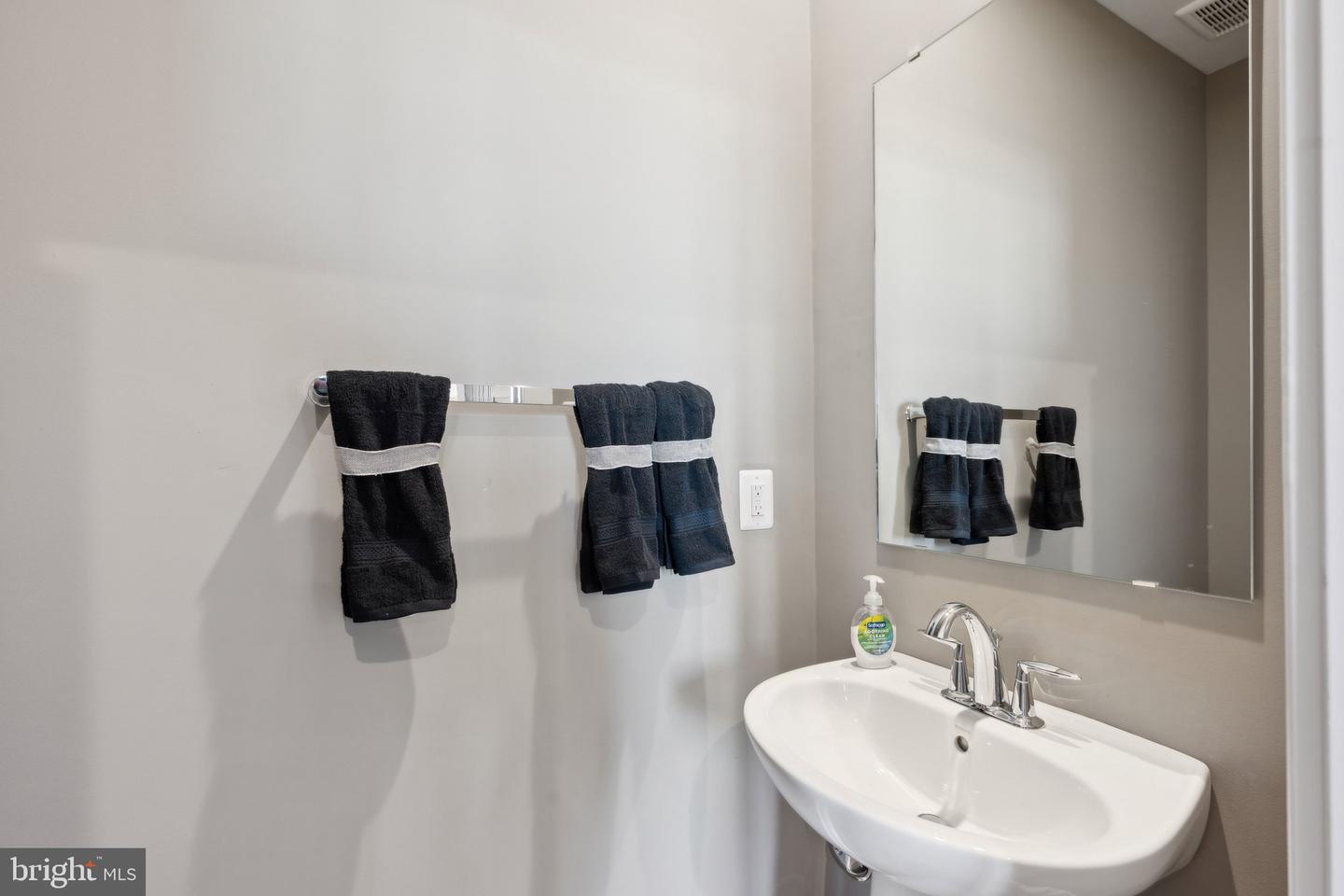 10922 Wheat Berry Dr Property Photo 5