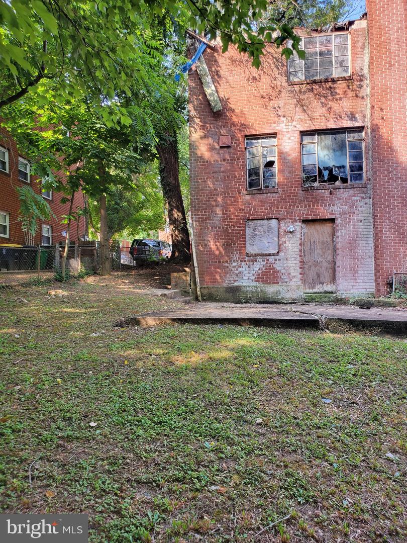 3612 Dixon St Property Photo 5