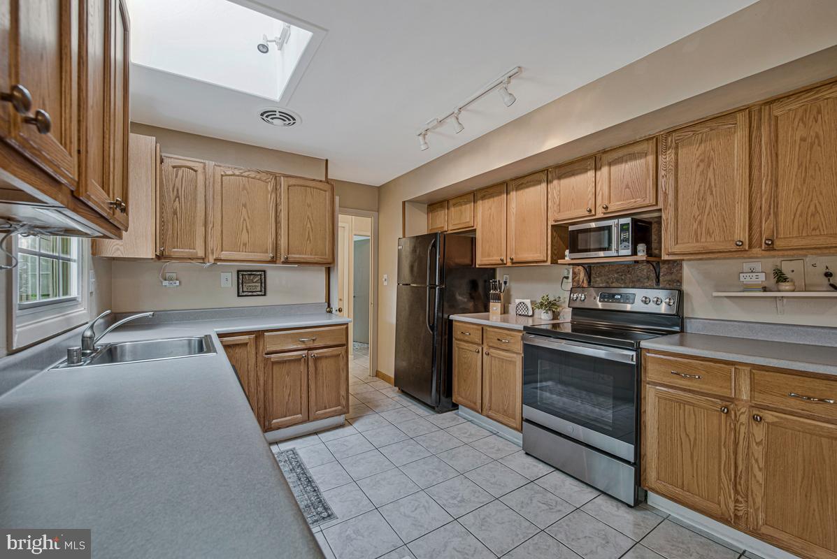 12604 Bunting Ln Property Photo 12