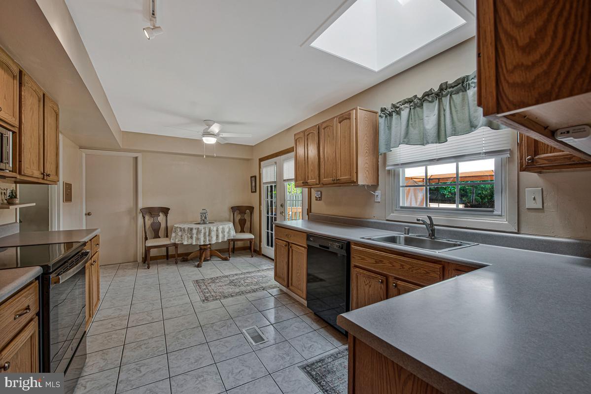 12604 Bunting Ln Property Photo 13