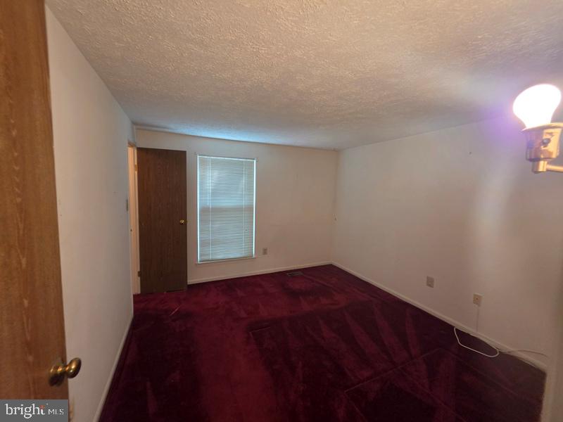6413 Tiffany Ct Property Photo 7