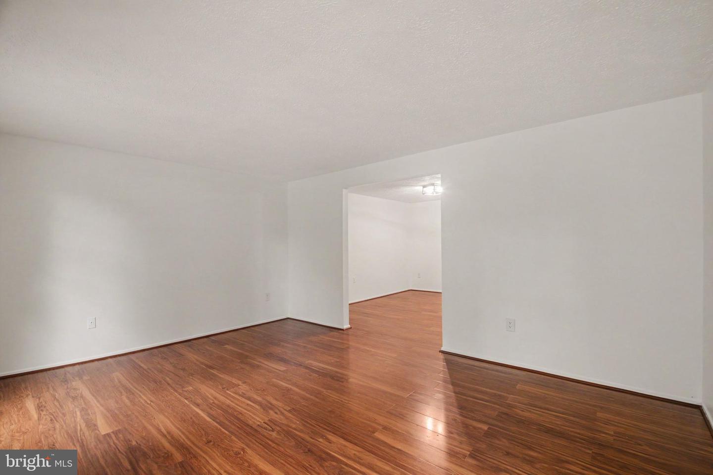 3410 Inverwood Ln Property Photo 8
