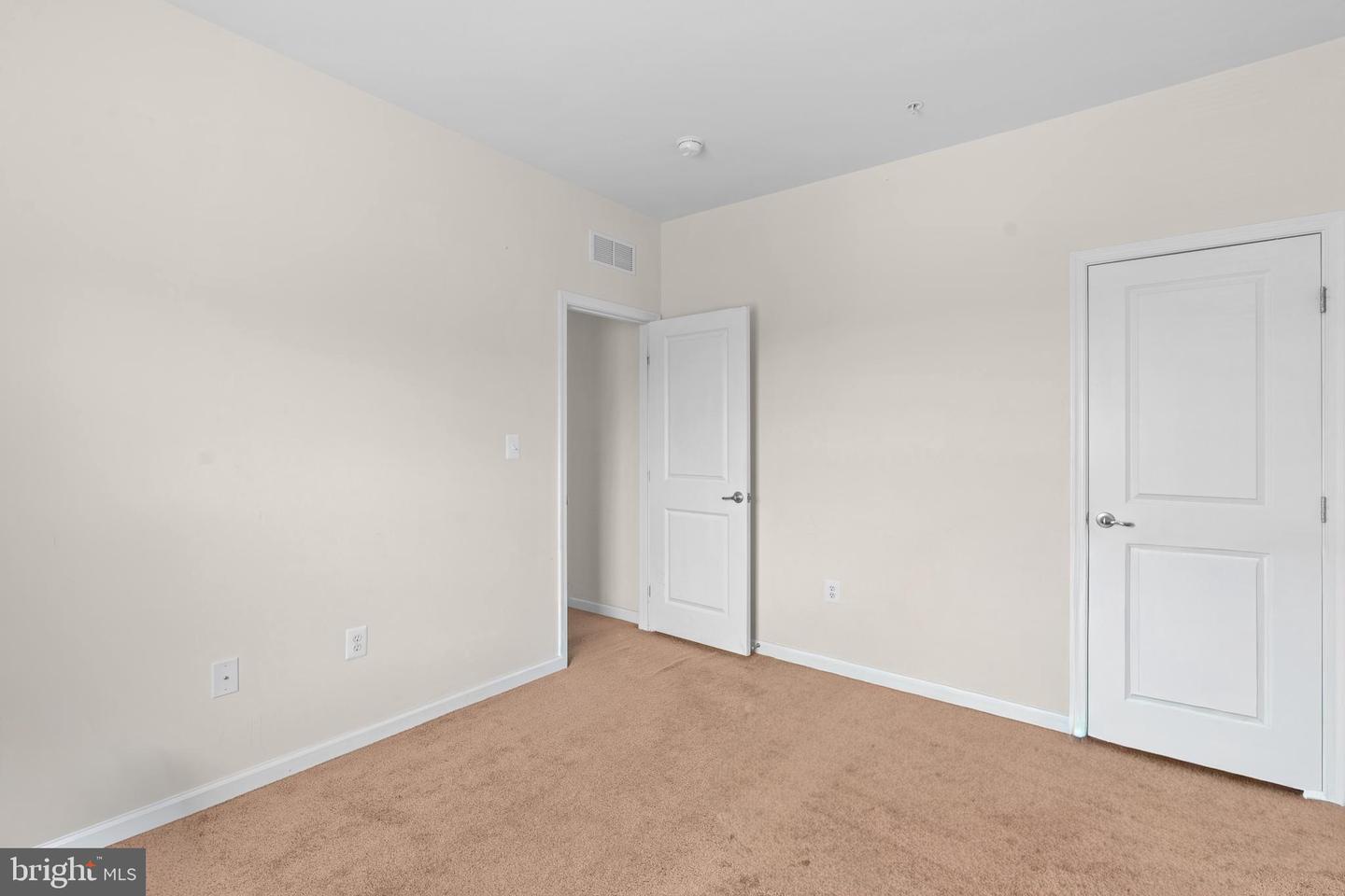 13727 Port Commerce Ct Property Photo 32