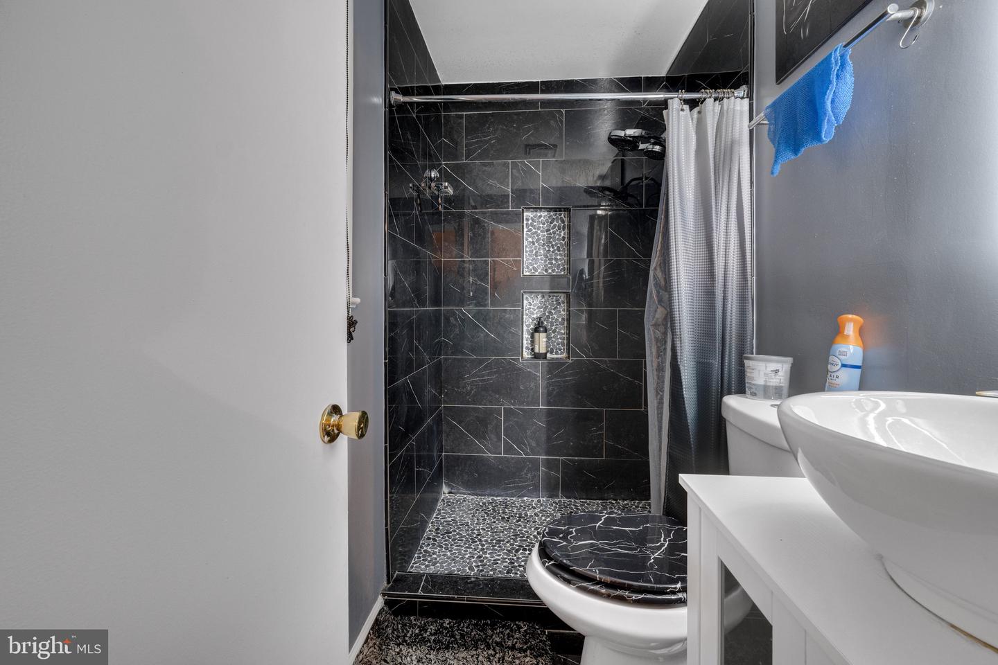 11729 Redwood Dr E Property Photo 13
