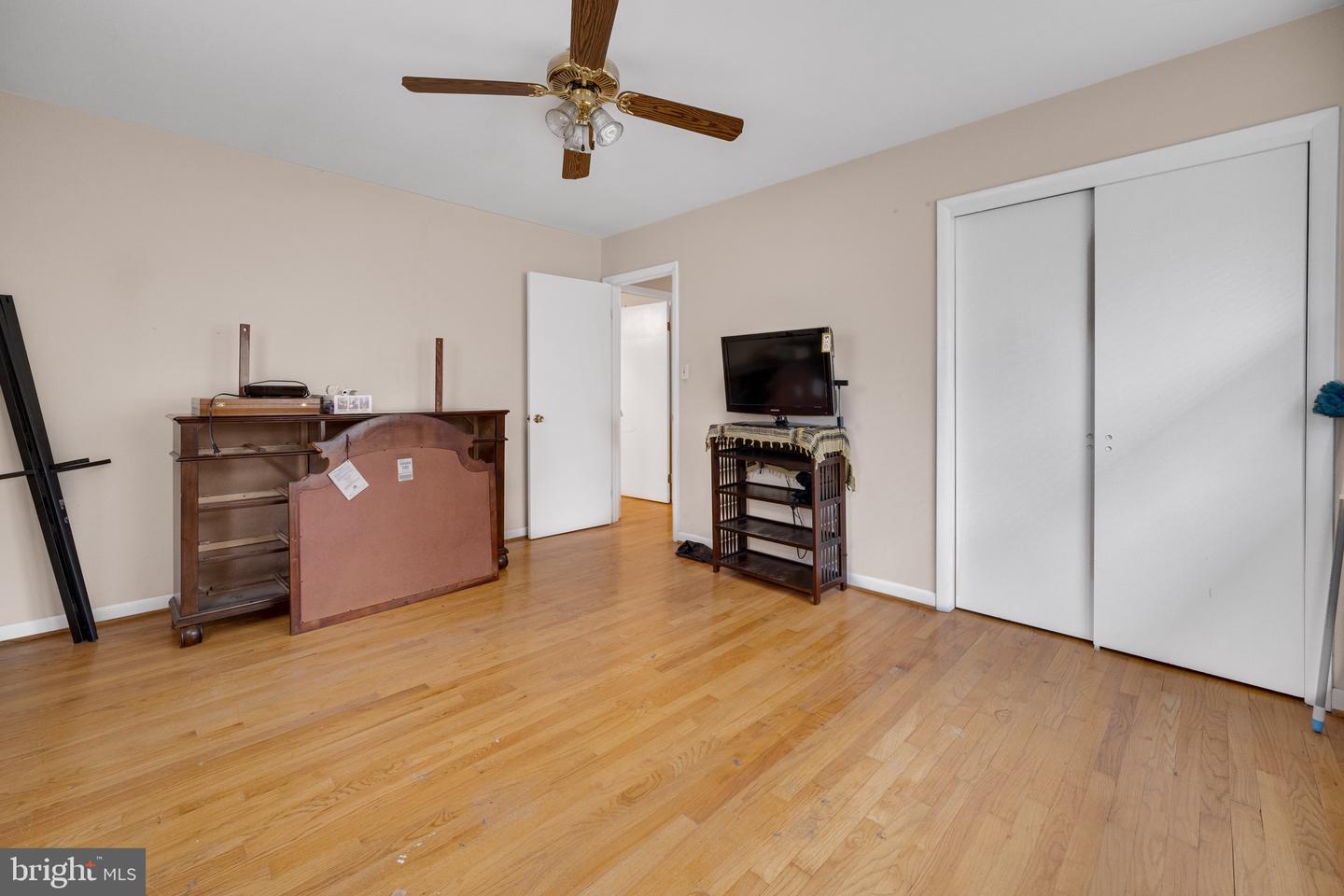 11729 Redwood Dr E Property Photo 17