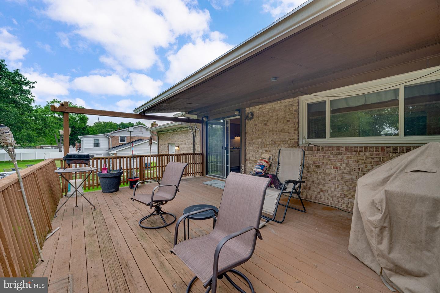 11729 Redwood Dr E Property Photo 25