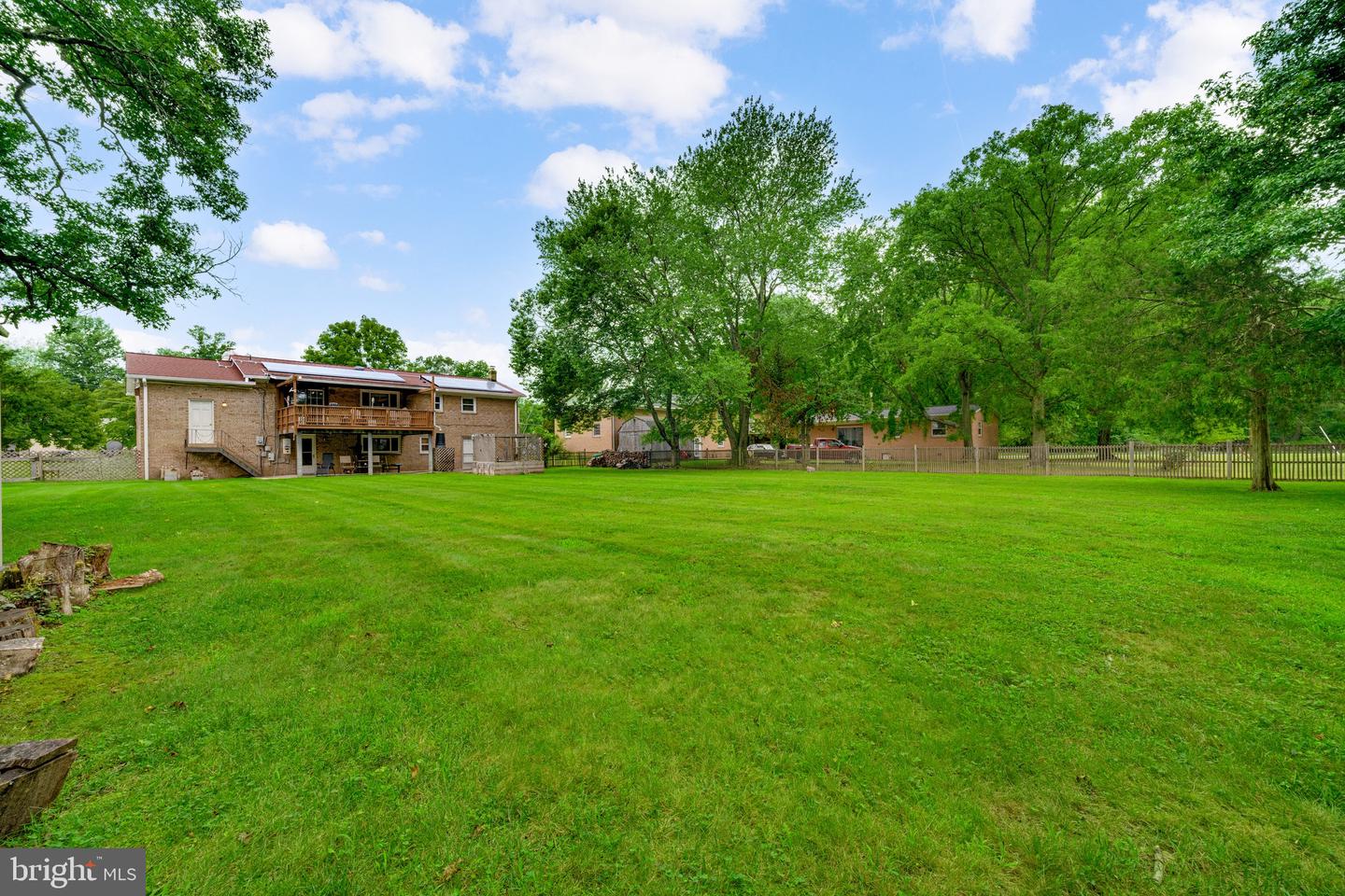 11729 Redwood Dr E Property Photo 30