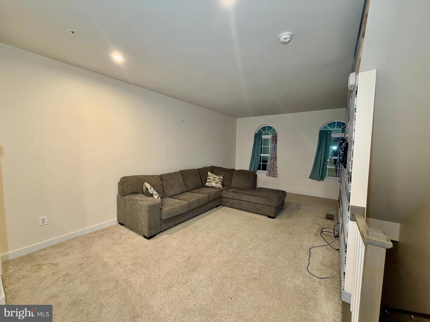 4812 Crest View Dr Property Photo 4