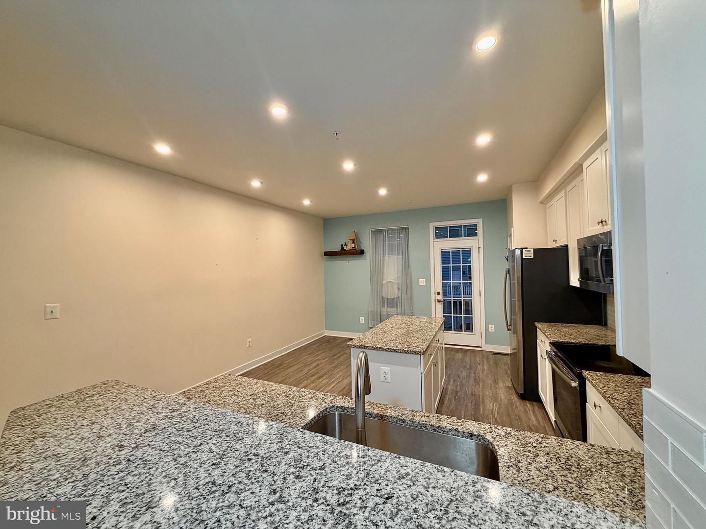 4812 Crest View Dr Property Photo 7