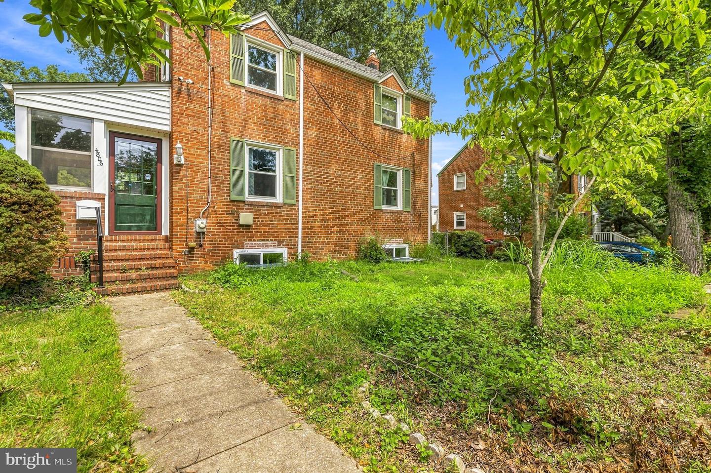 4806 Cherokee St Property Photo 1