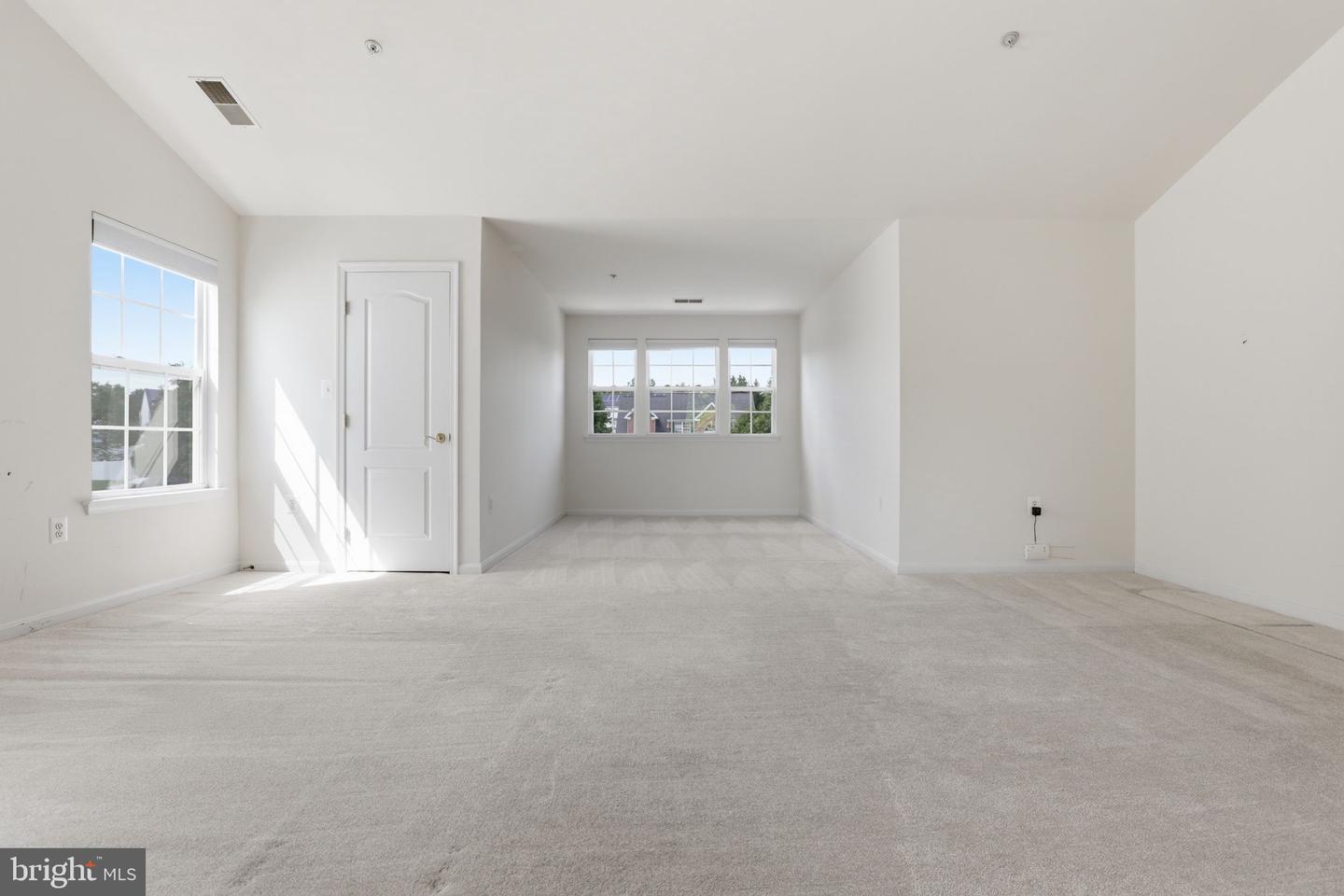10105 Elgin Cir Property Photo 17
