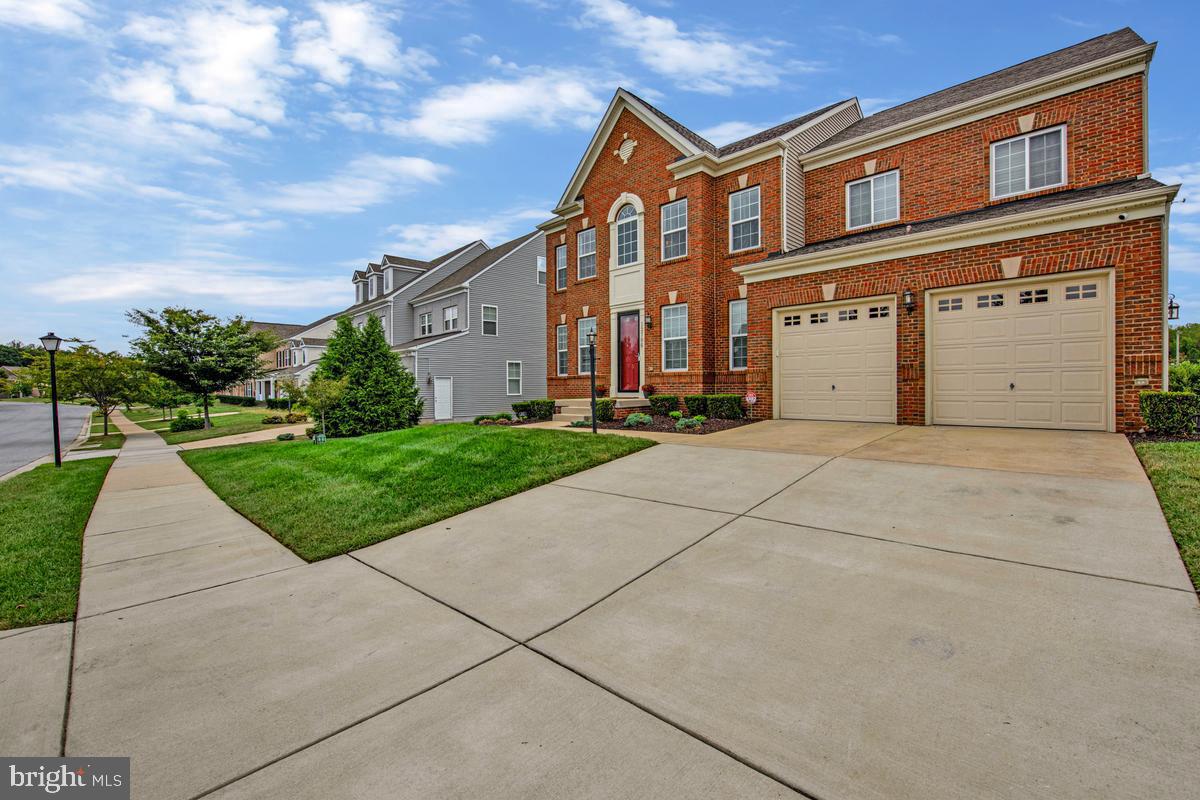 12706 Coventry Manor Way Property Photo 3
