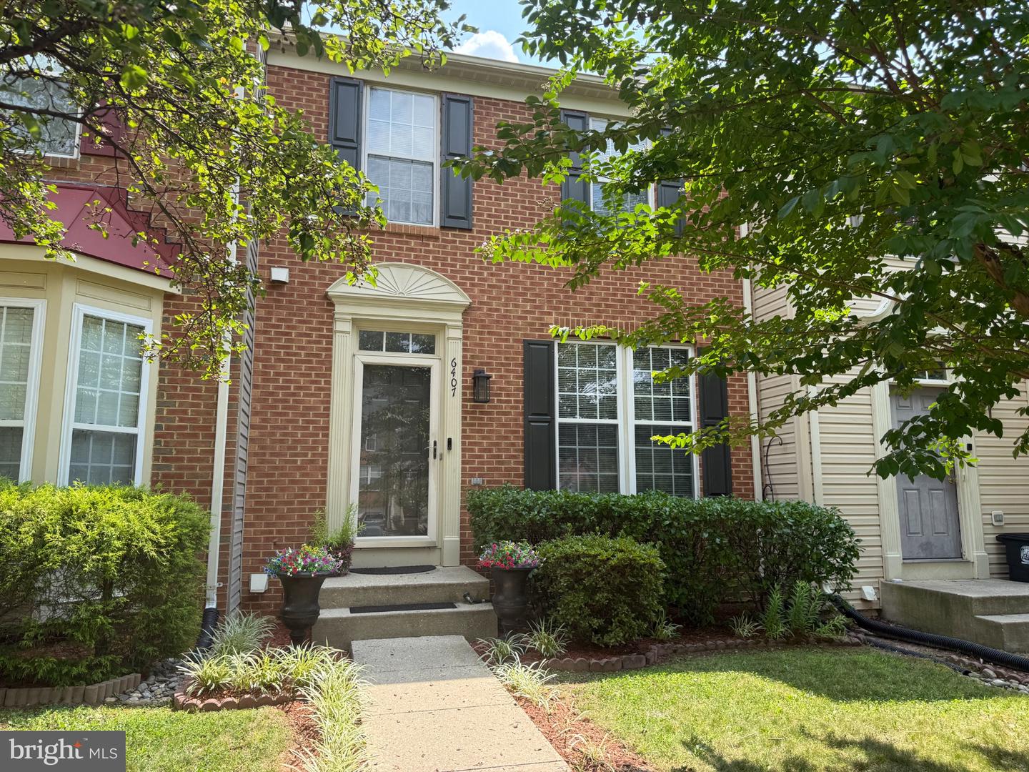 6407 Landing Way Property Photo 1