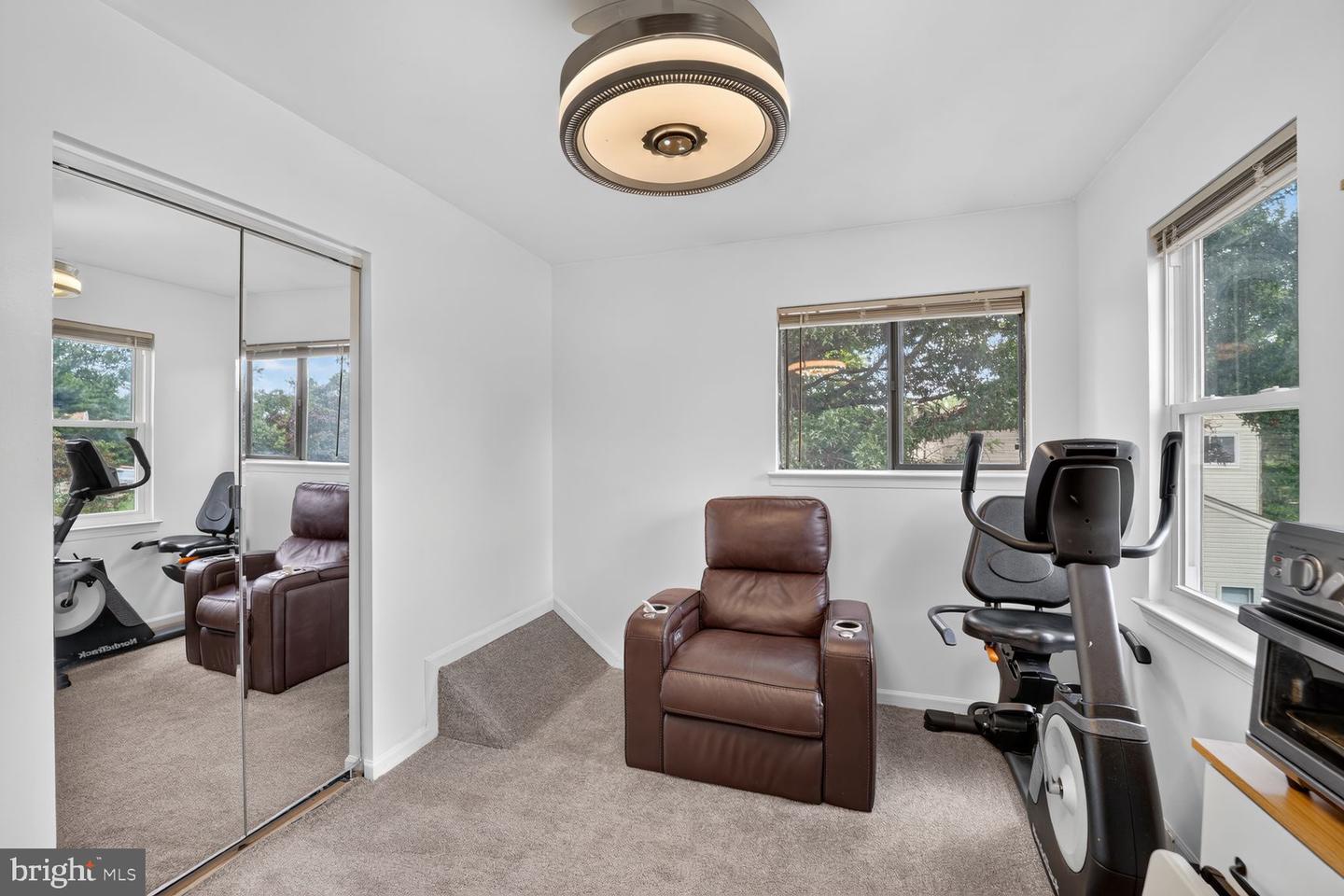 10907 Fruitwood Dr Property Photo 6
