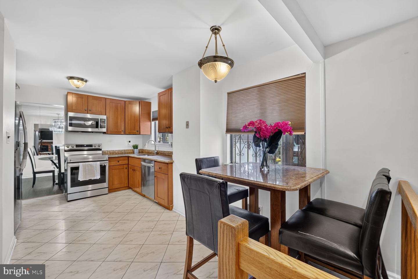 10907 Fruitwood Dr Property Photo 12