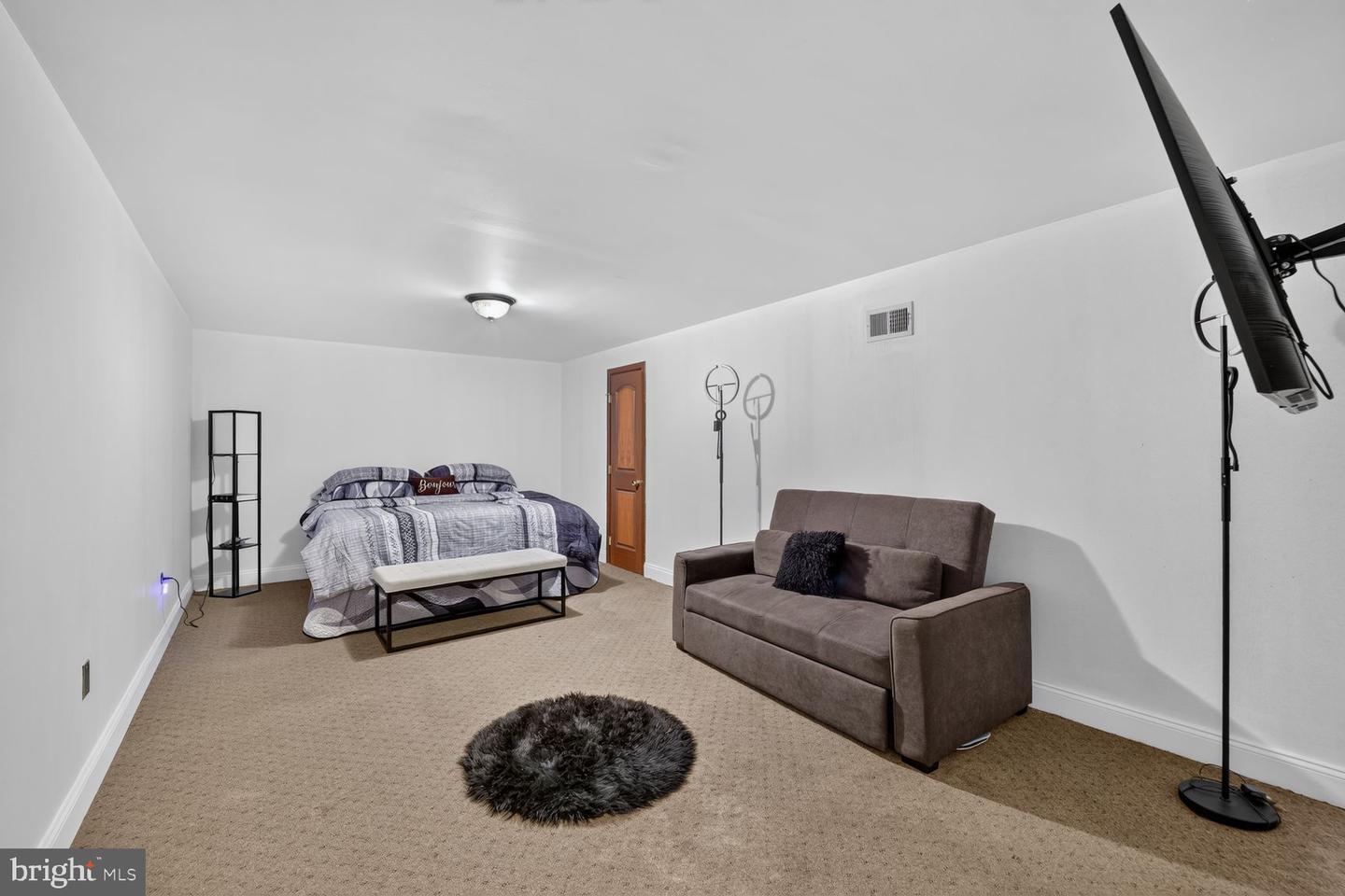 10907 Fruitwood Dr Property Photo 13