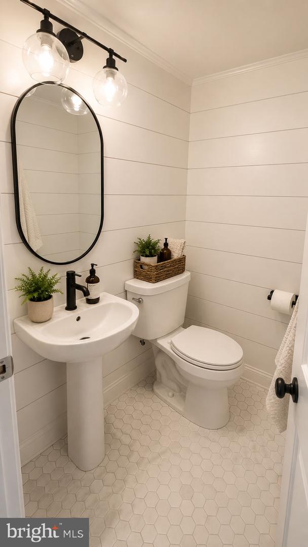 5905 J St Property Photo 9