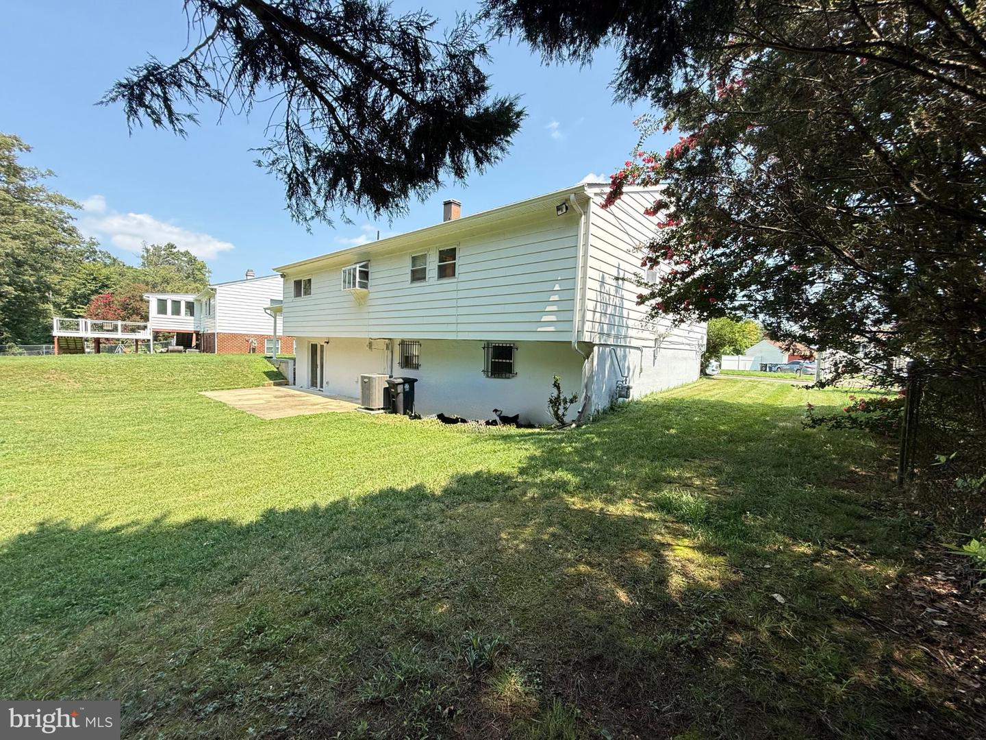 9521 Gwynndale Dr Property Photo 3