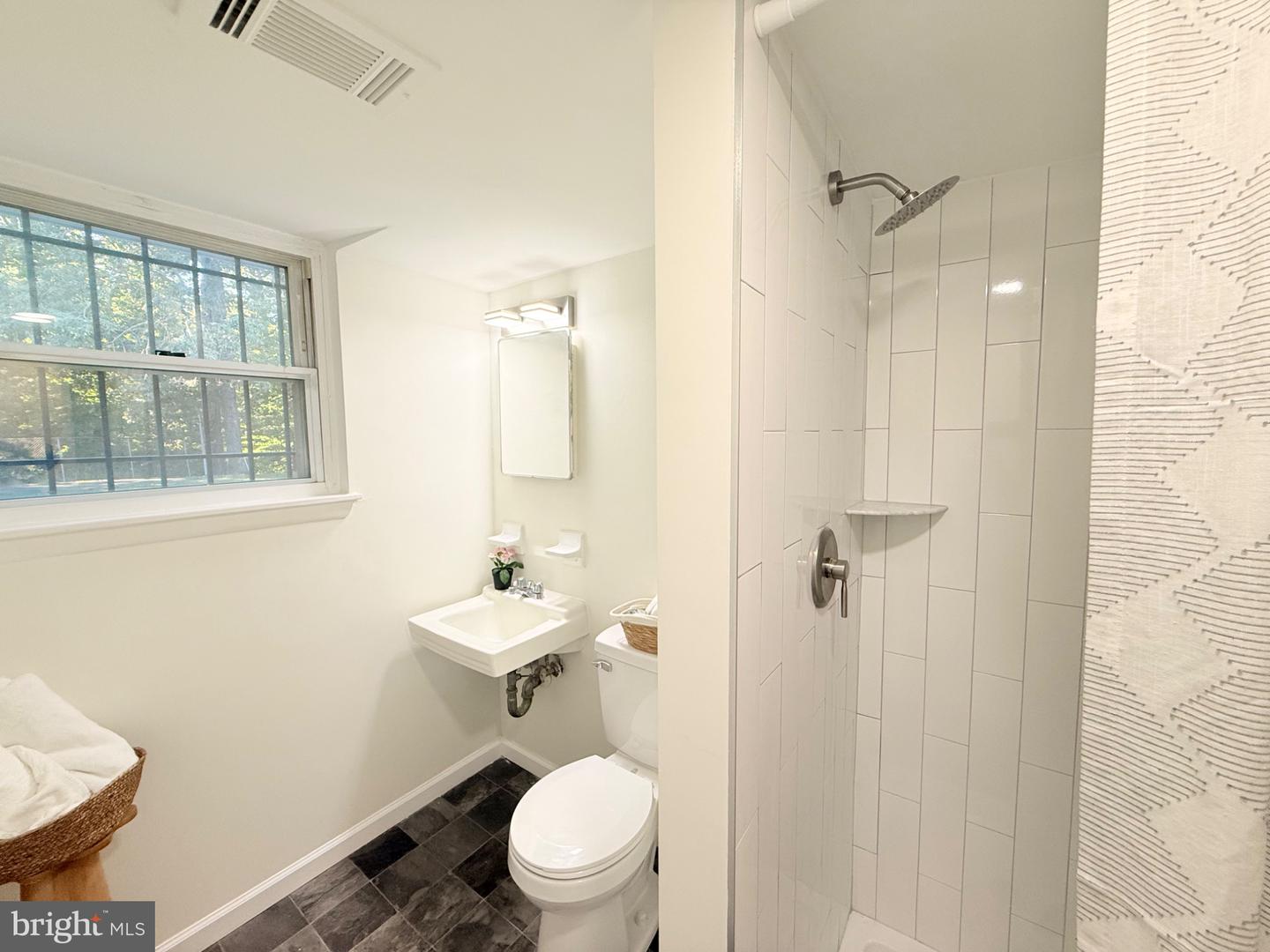 9521 Gwynndale Dr Property Photo 33