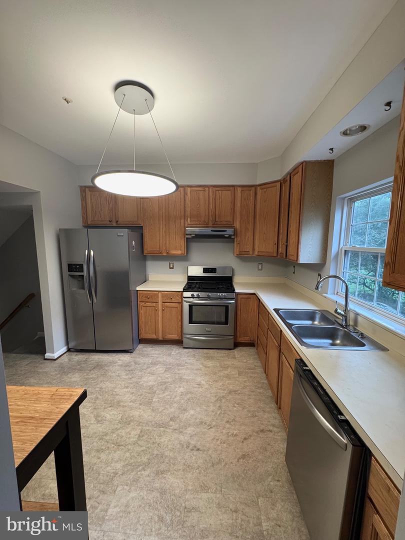 7104 Chickweed Property Photo 4