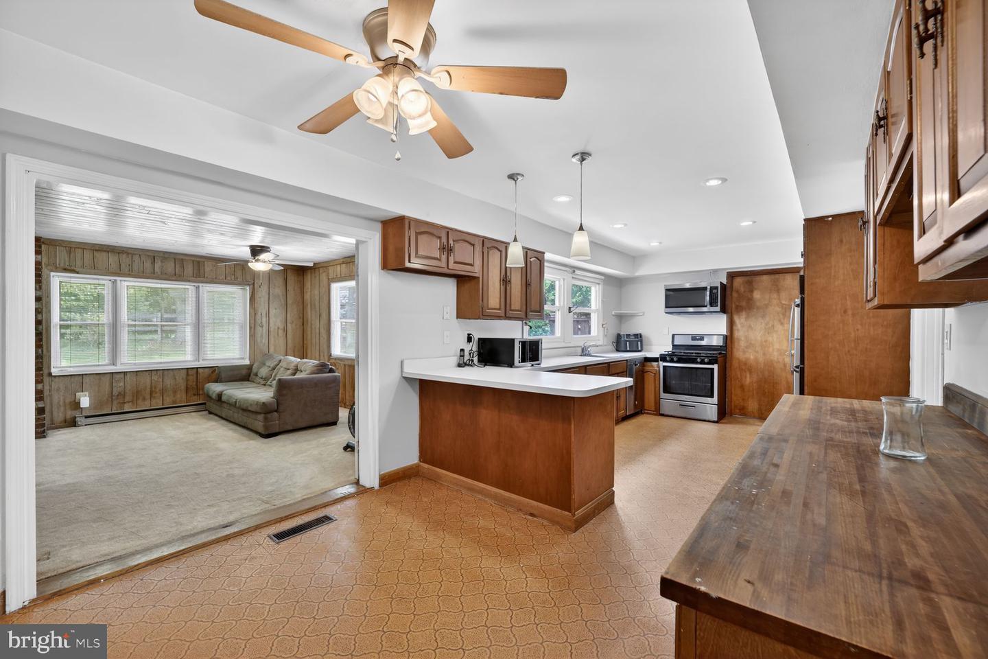 2922 Barrister Ln Property Photo 7