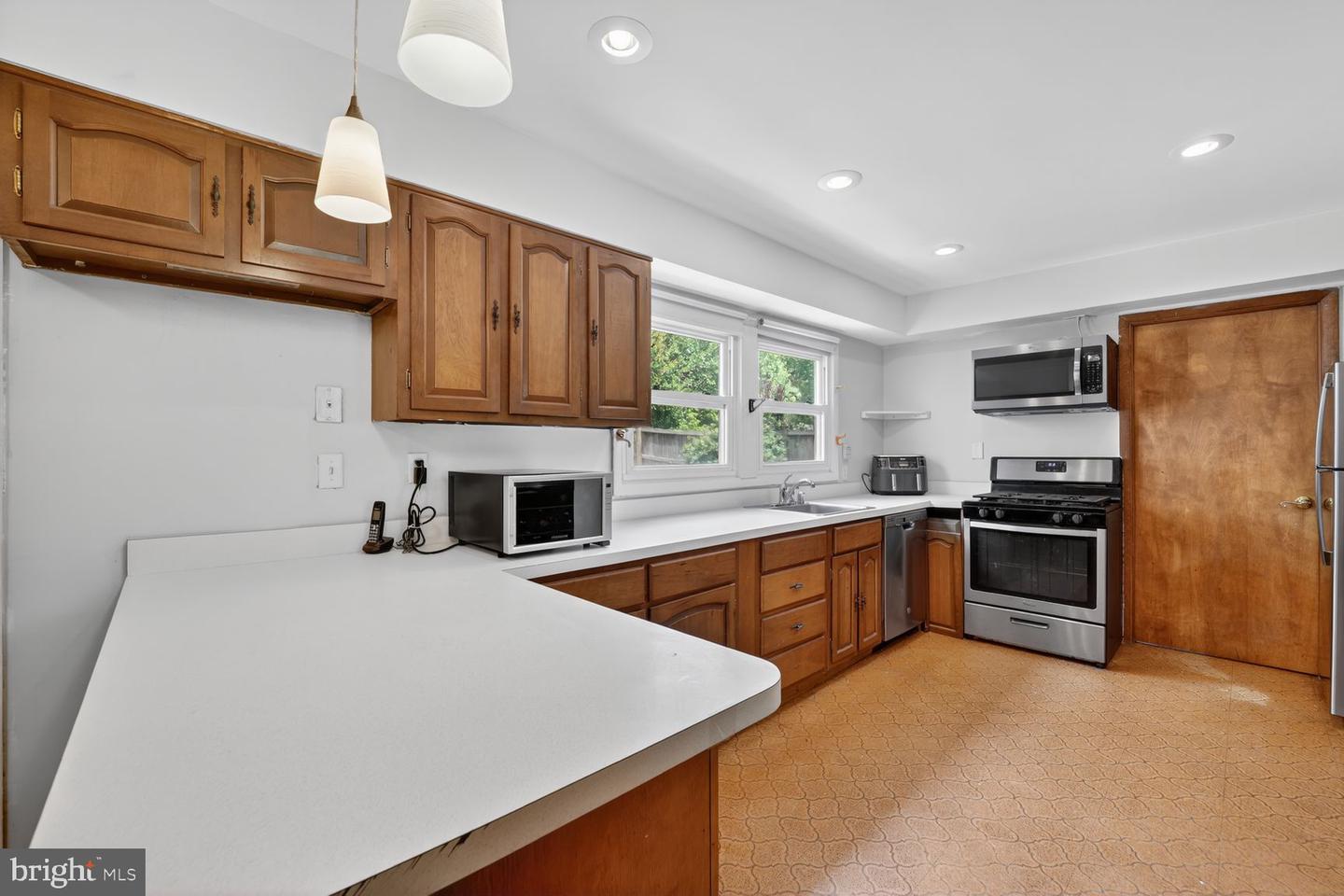 2922 Barrister Ln Property Photo 8