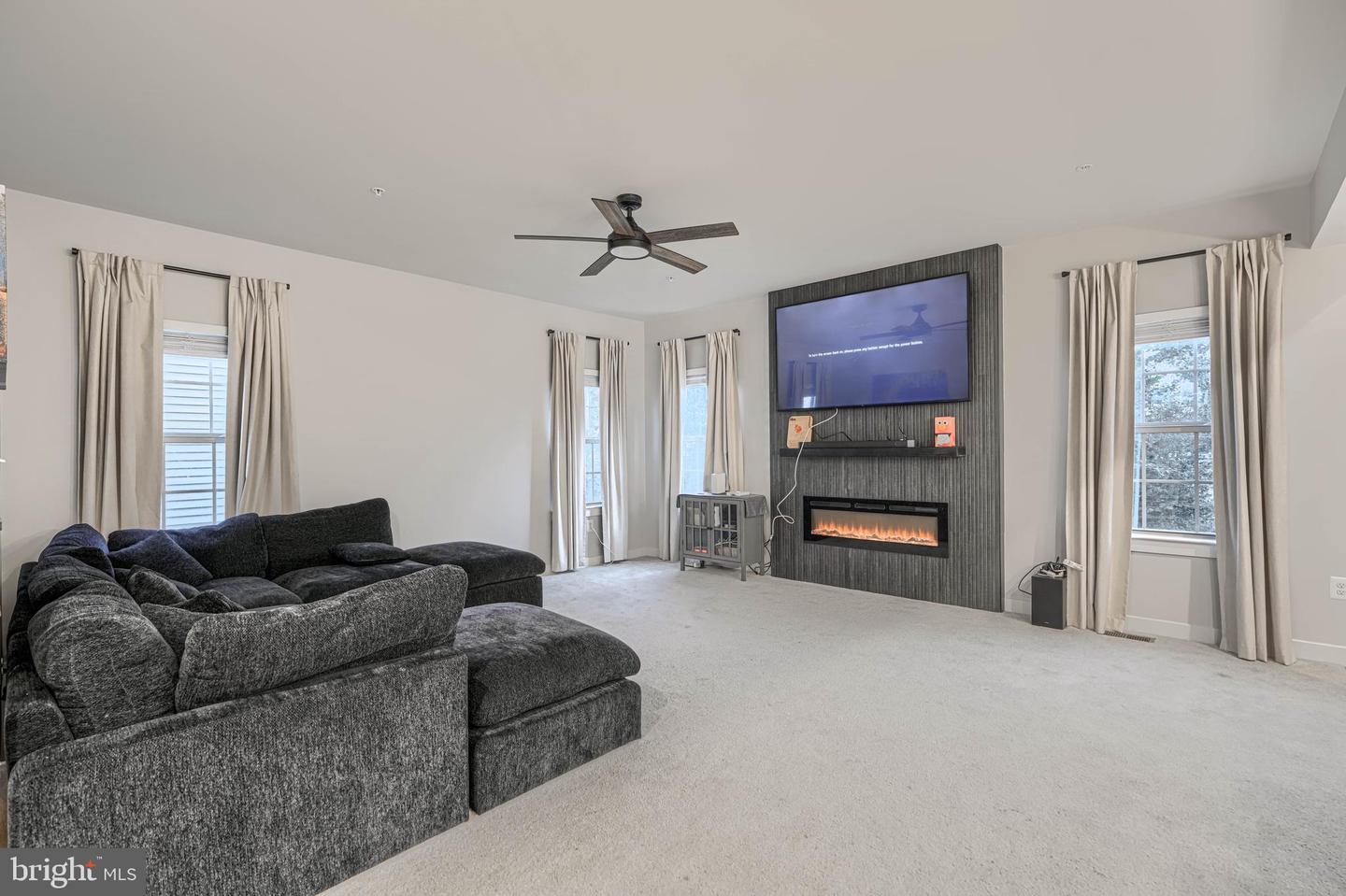 14721 Silver Hammer Way Property Photo 8