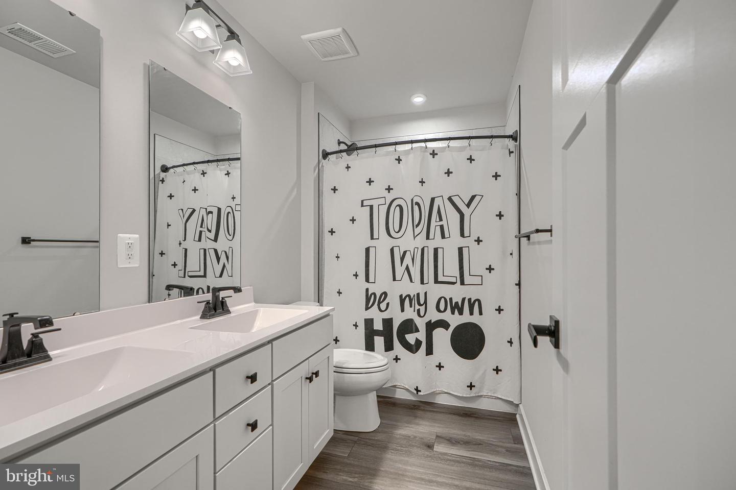 14721 Silver Hammer Way Property Photo 26