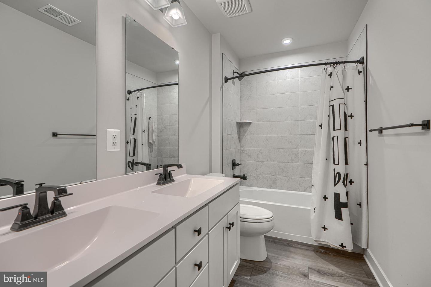 14721 Silver Hammer Way Property Photo 27