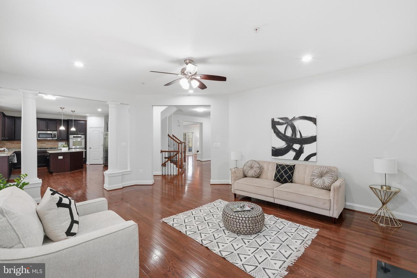 16204 Broxburn Ln Property Photo 13