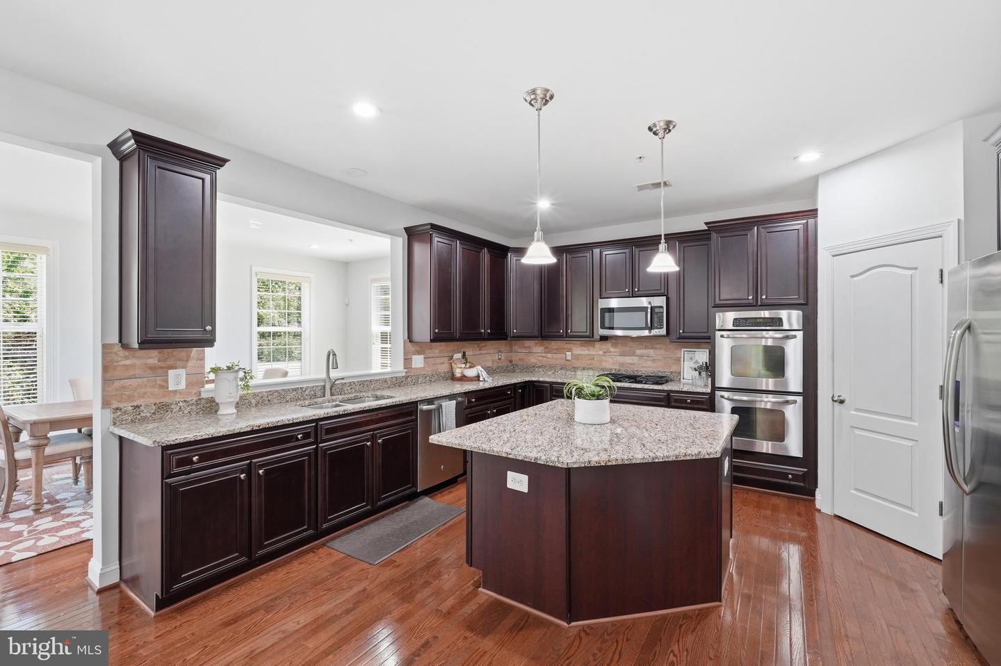 16204 Broxburn Ln Property Photo 14