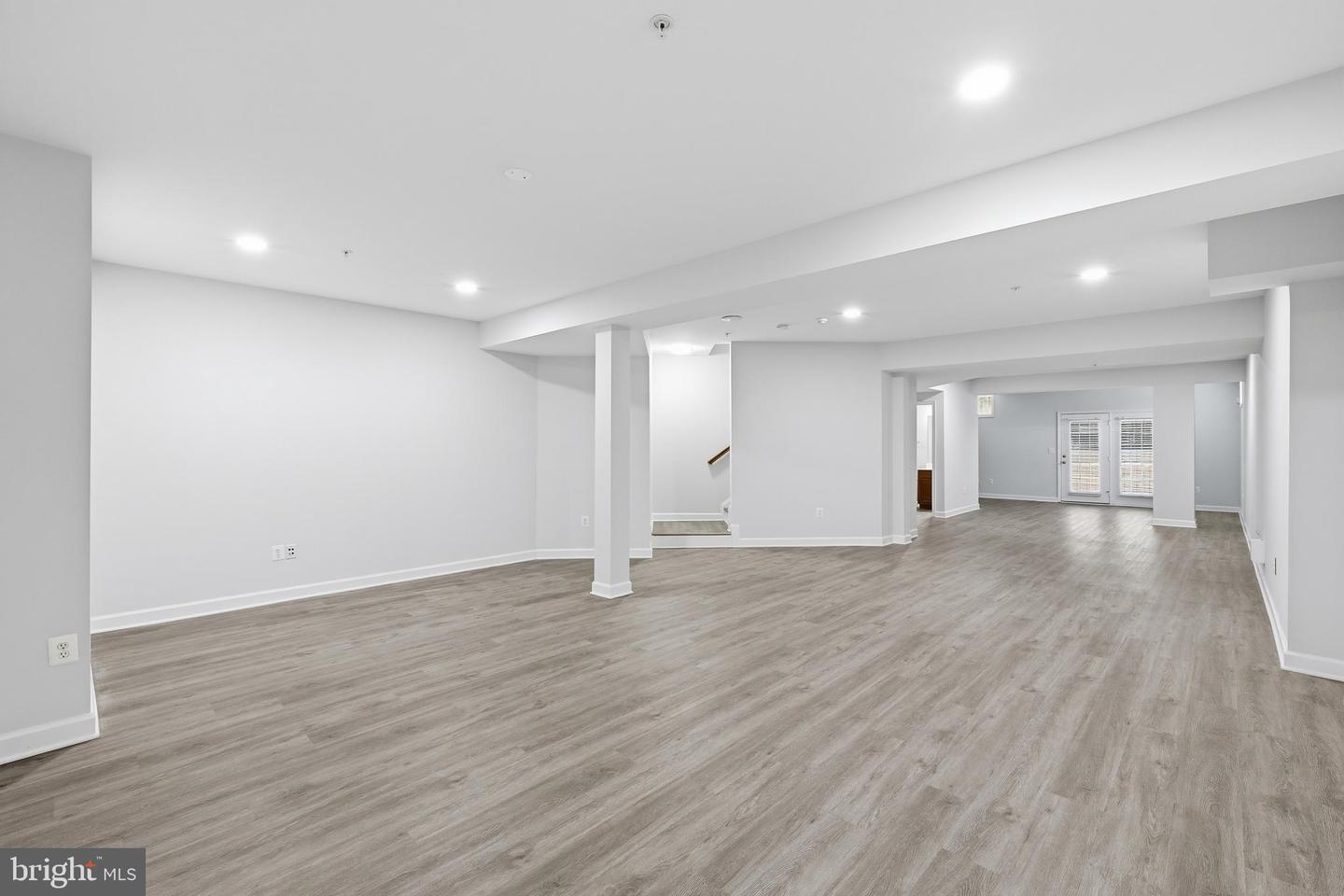 16204 Broxburn Ln Property Photo 34