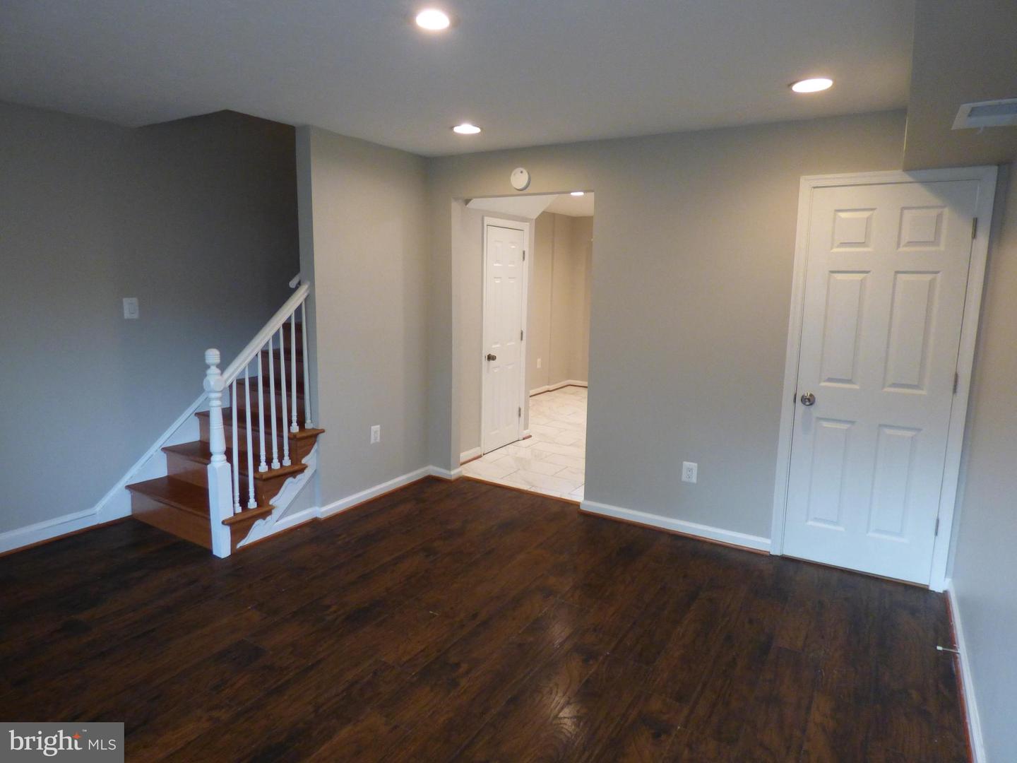 1204 Westview Ter Property Photo 6