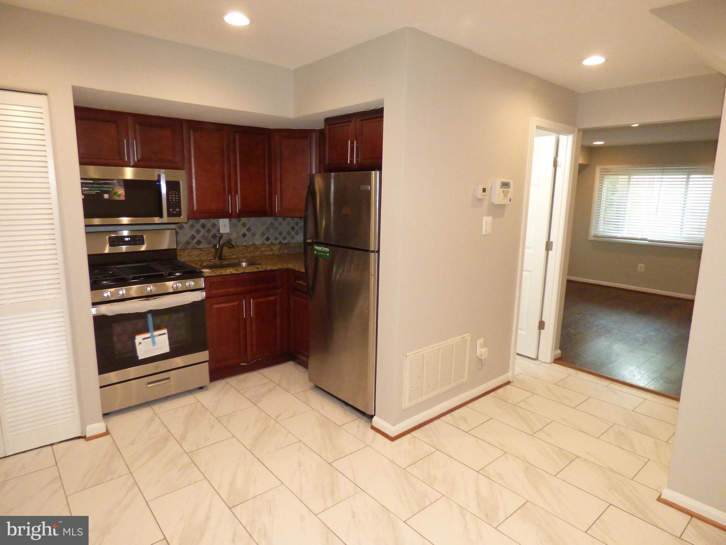 1204 Westview Ter Property Photo 13