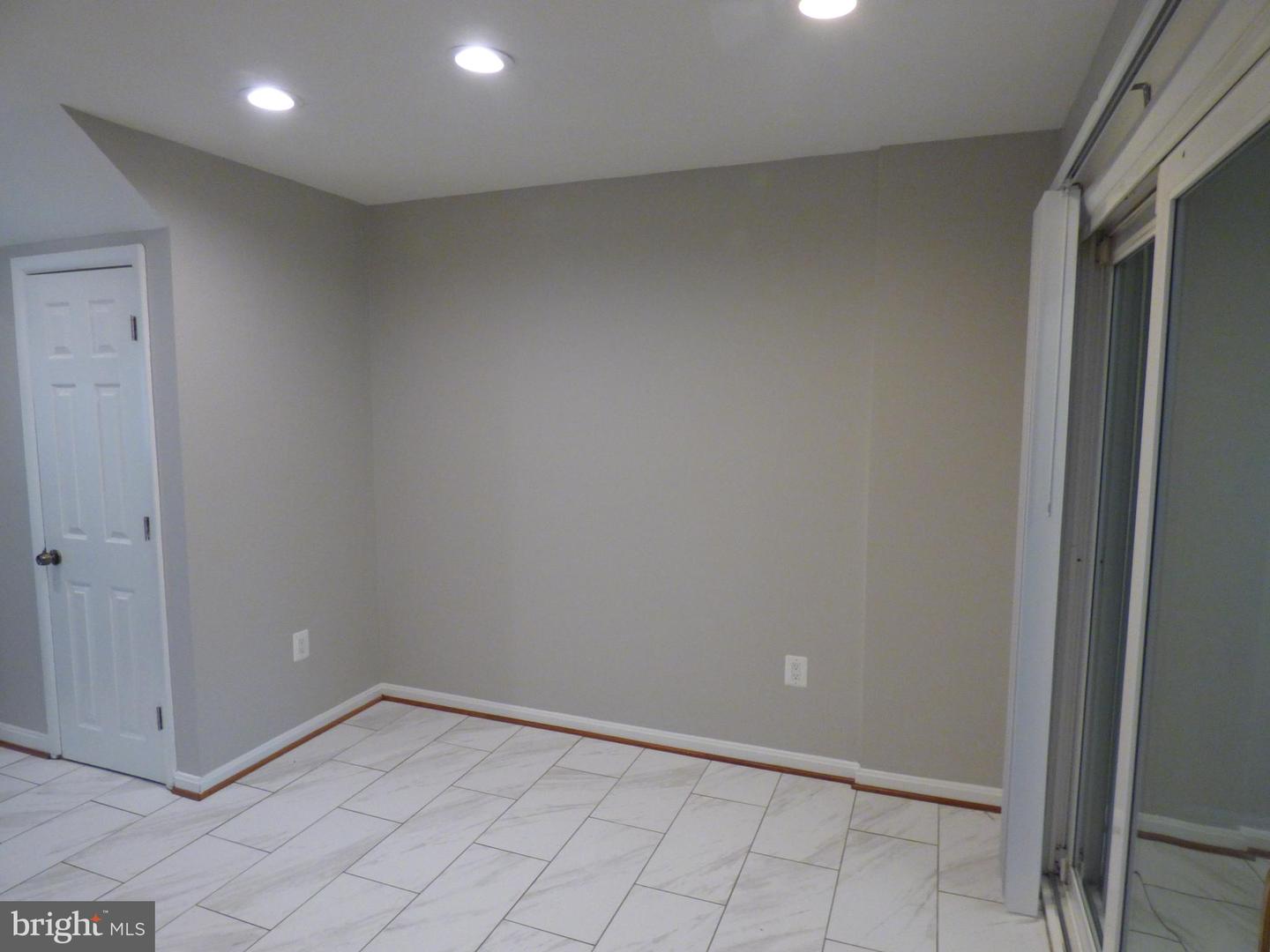 1204 Westview Ter Property Photo 15