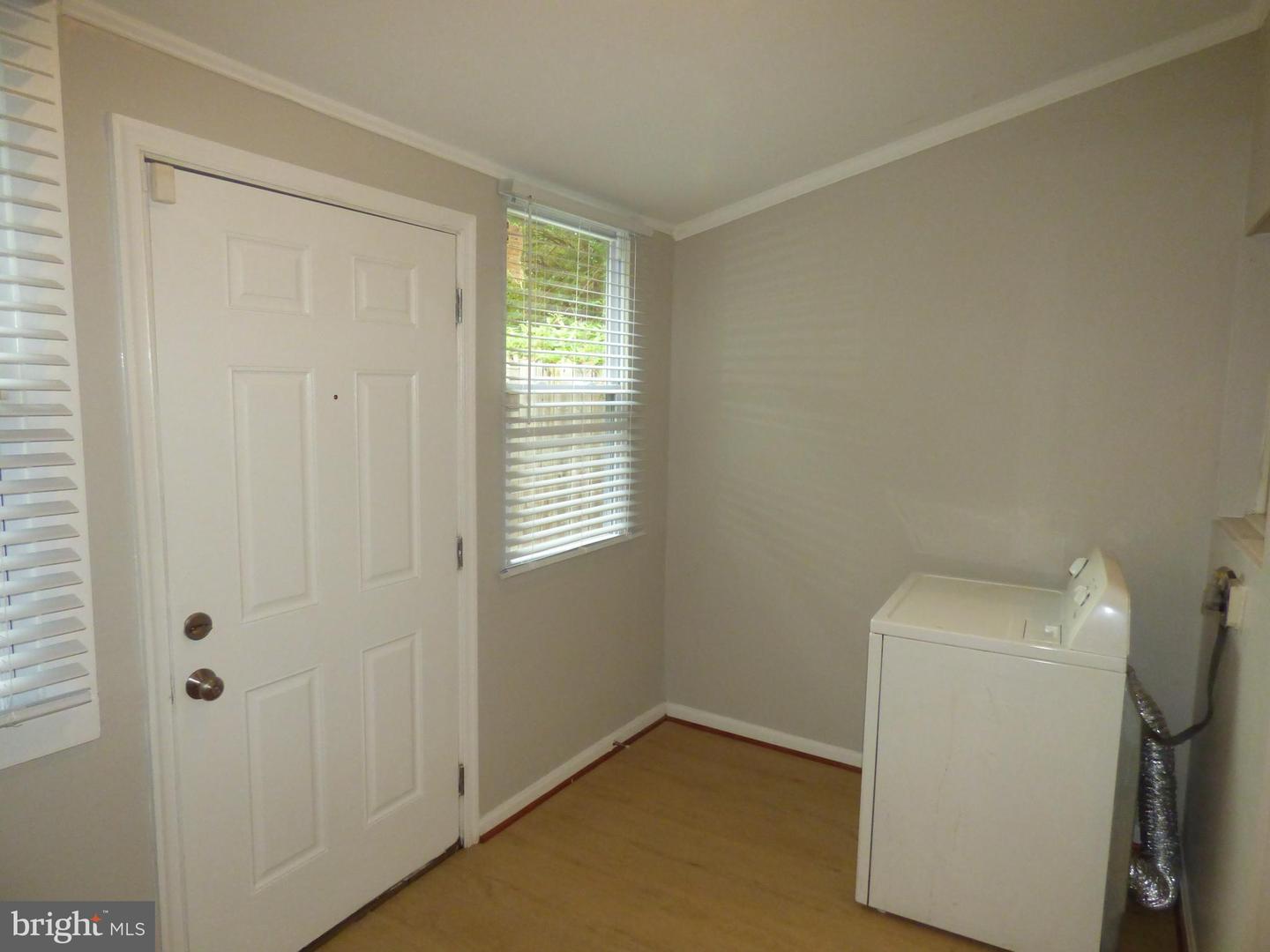 1204 Westview Ter Property Photo 18