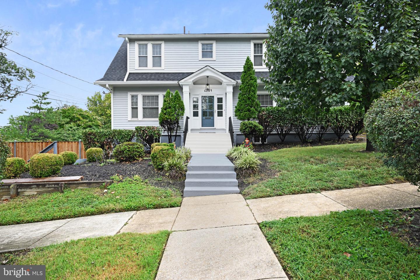 6204 Lombard Property Photo 1