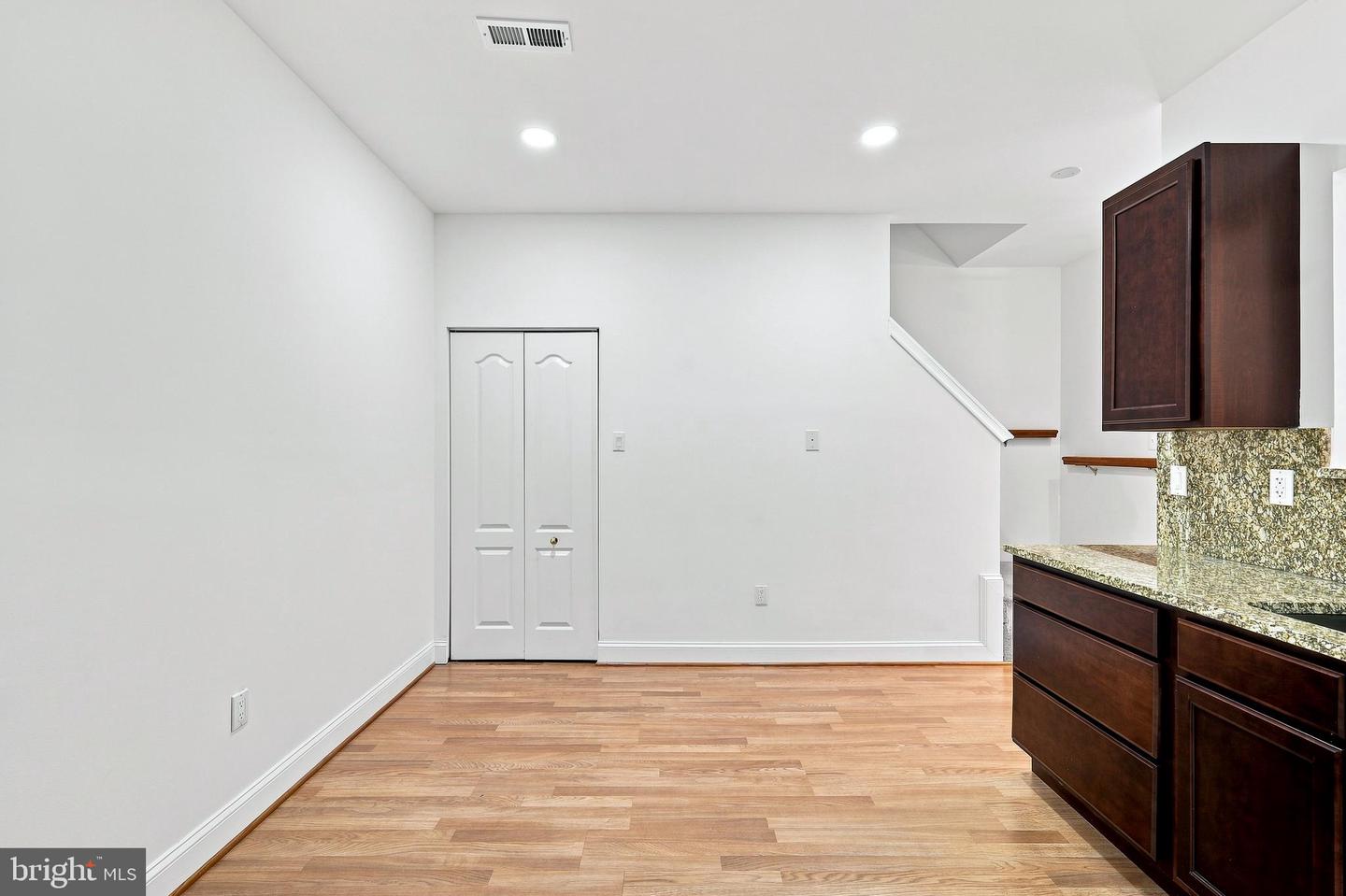 4006 Eager Ter Property Photo 11