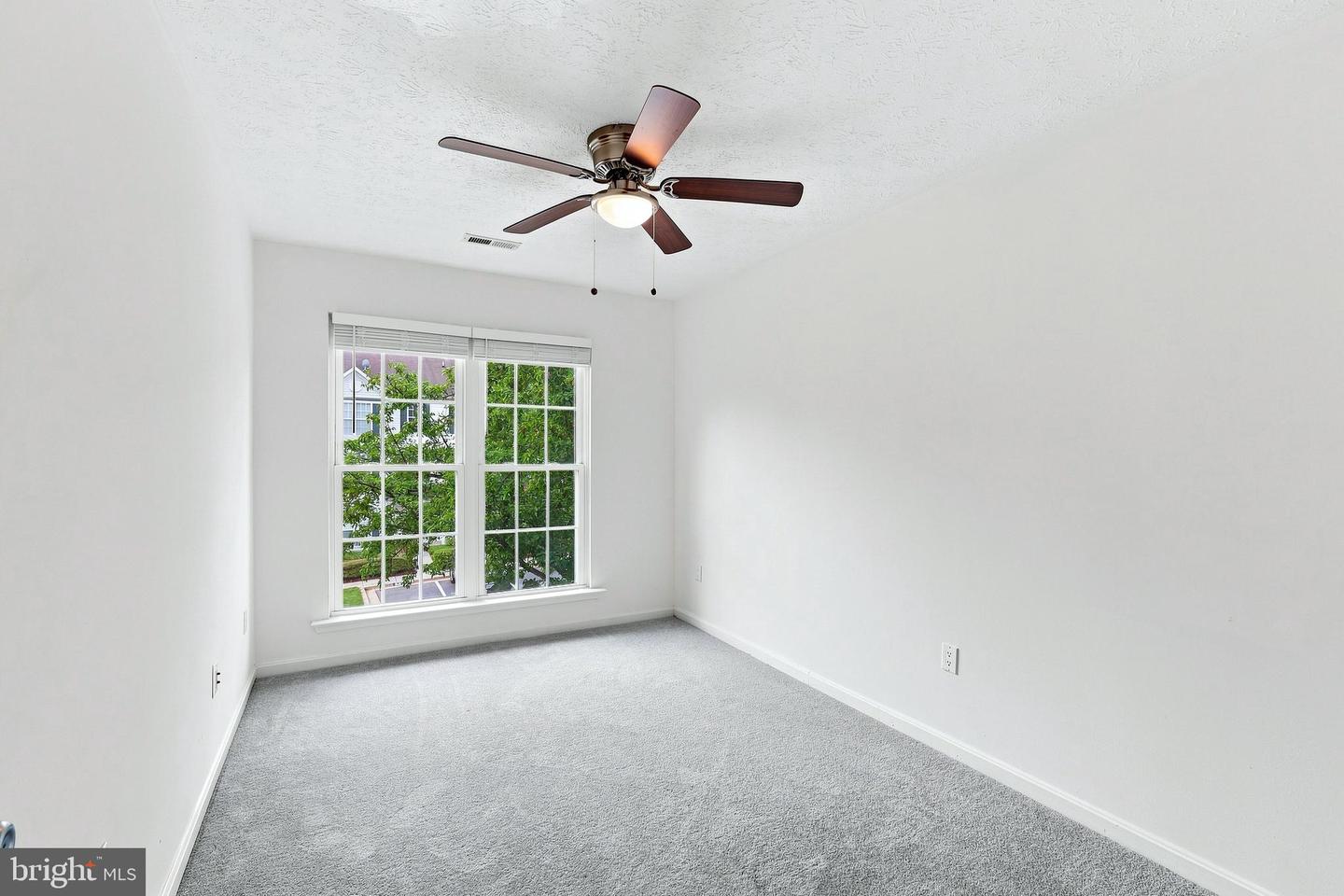 4006 Eager Ter Property Photo 17