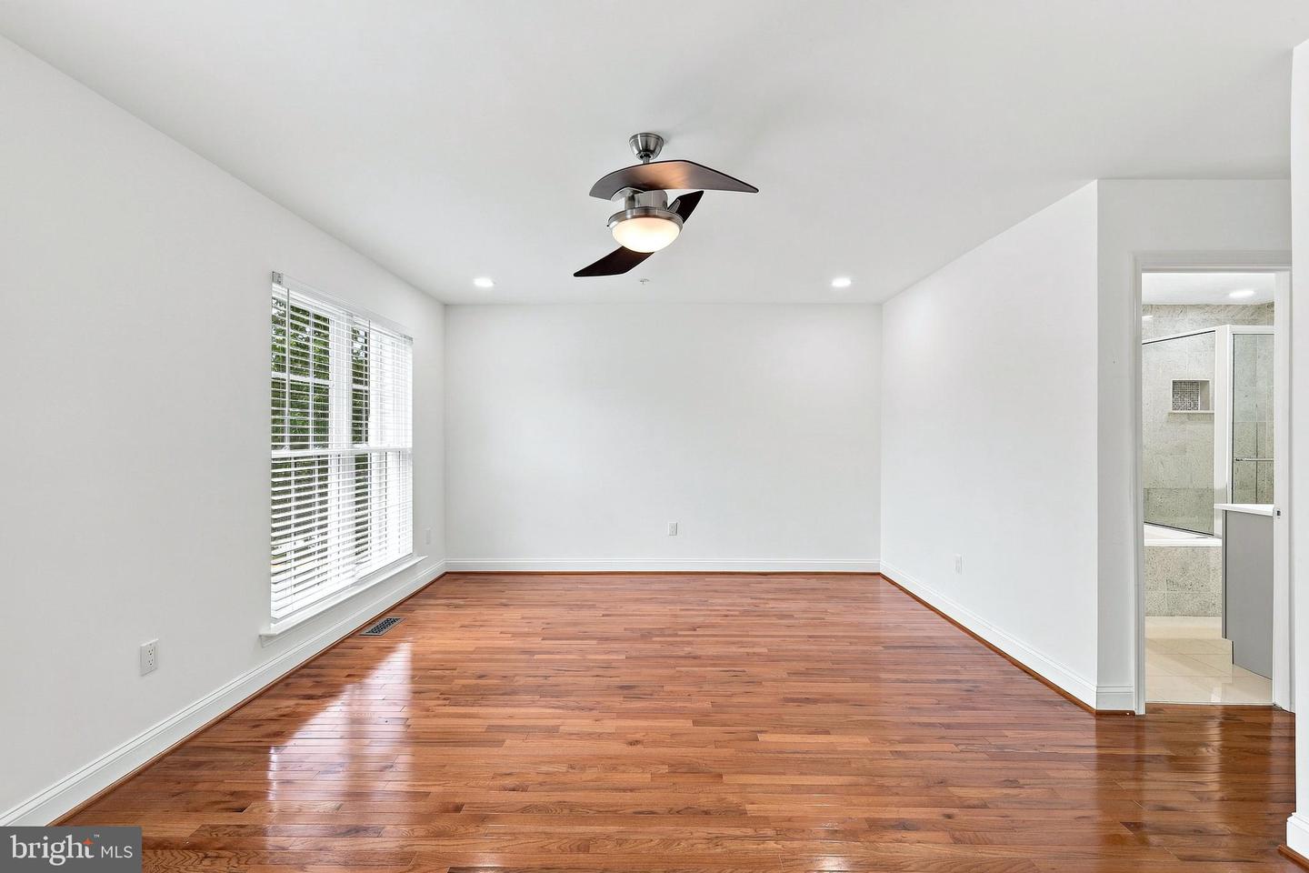 4006 Eager Ter Property Photo 25
