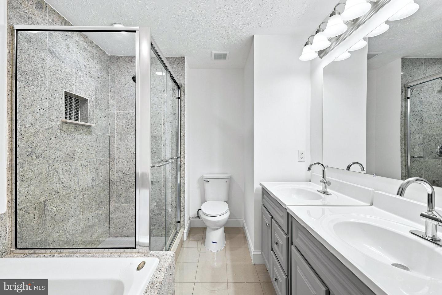 4006 Eager Ter Property Photo 27