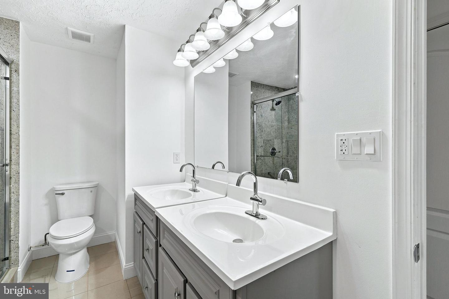 4006 Eager Ter Property Photo 30